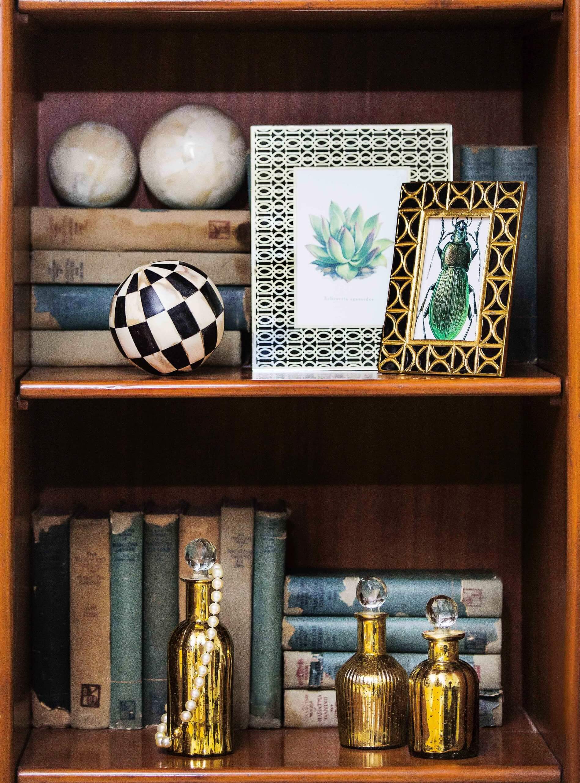 Home-Decor, Dekorationen, Keramik, Bücher, Geschirr, Besteck, Blumen. Private Label, White-Label, Lohnherstellung Vase, Kissen, Decke