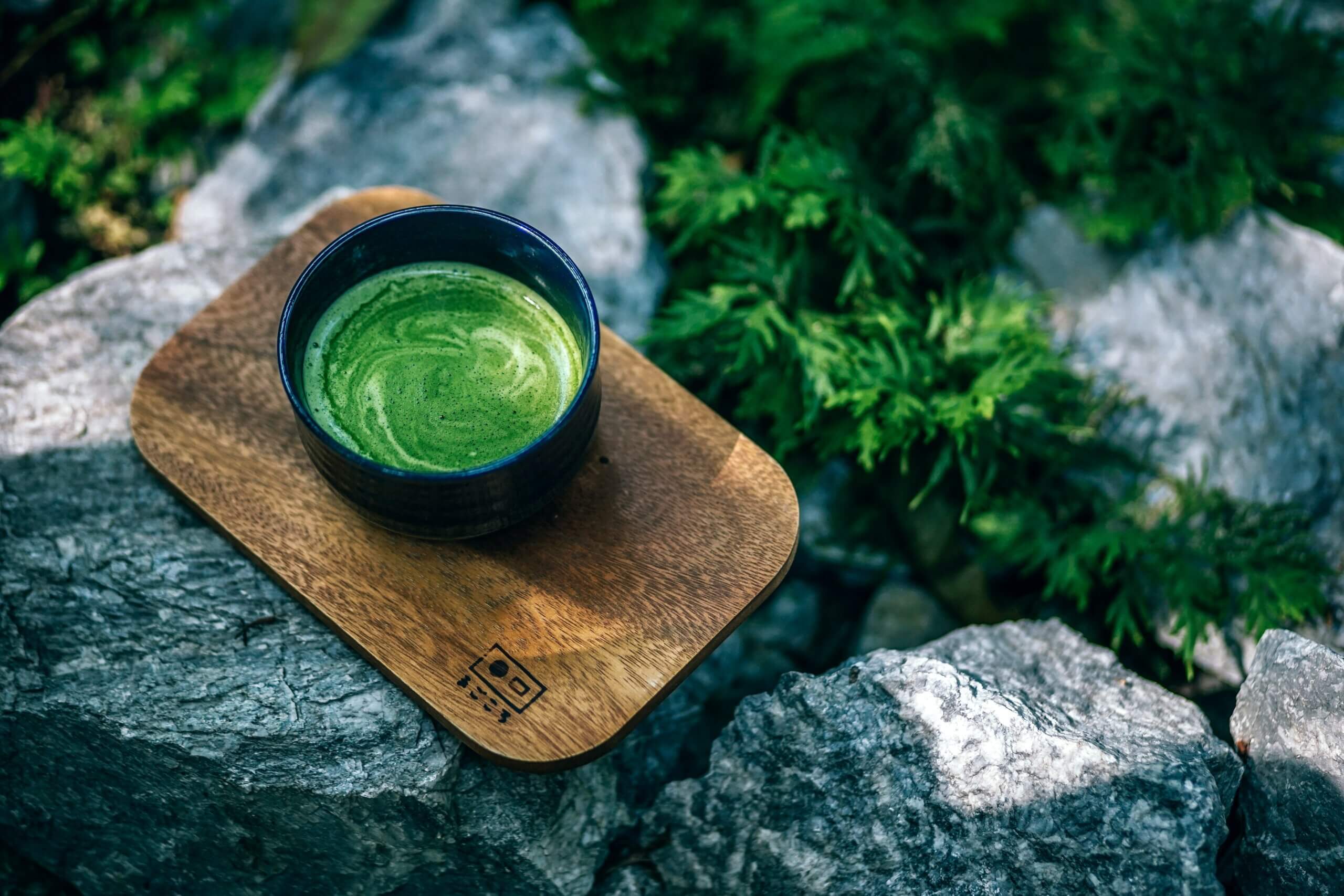 Tasse Matcha, Matcha vs. Kaffee für deine Private-Label-Marke