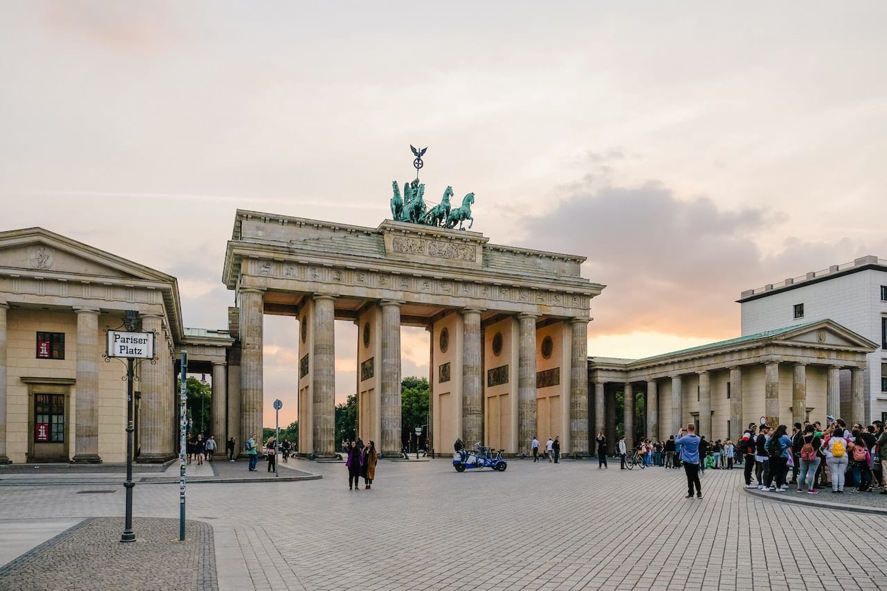 Find private label and contract manufacturers in germany