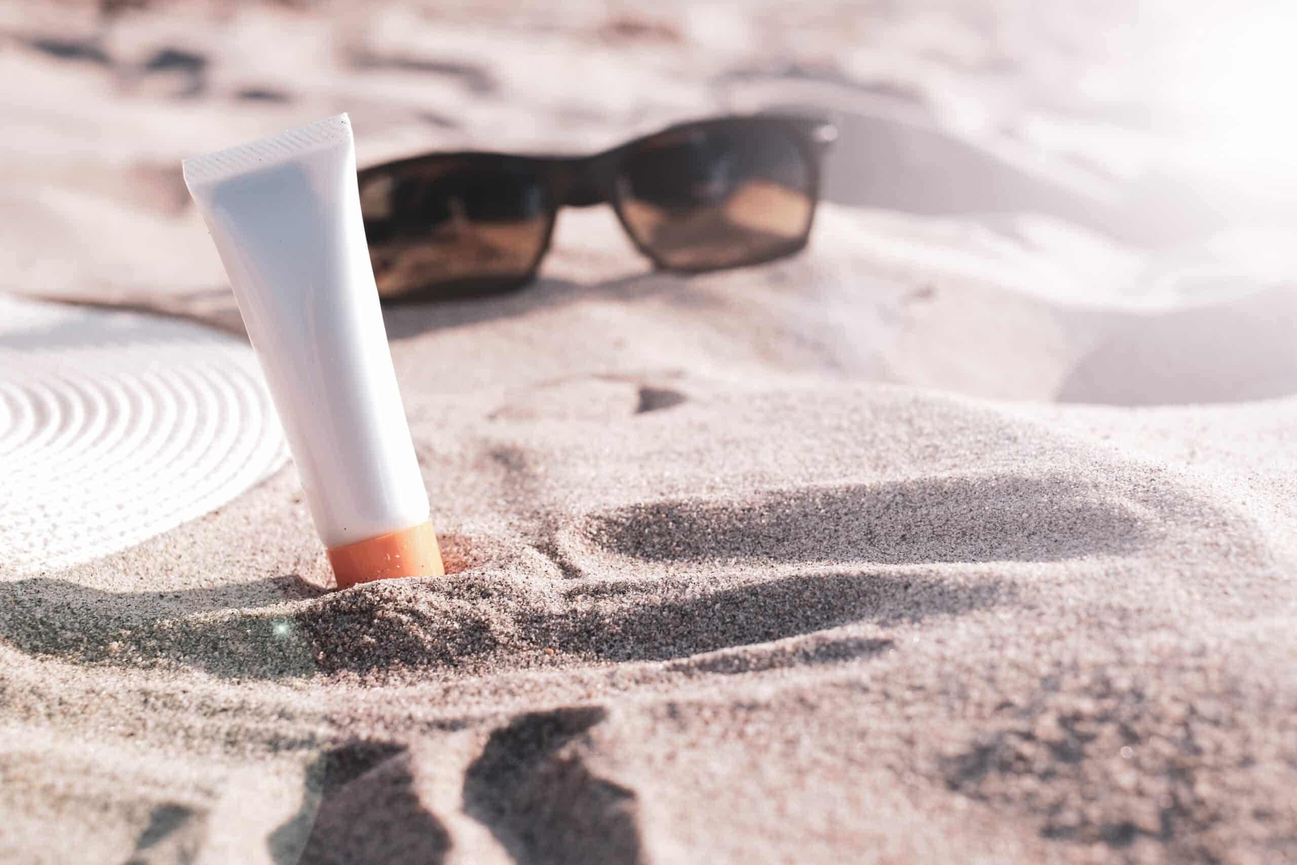 woman sunscreen beach summer sun protection.