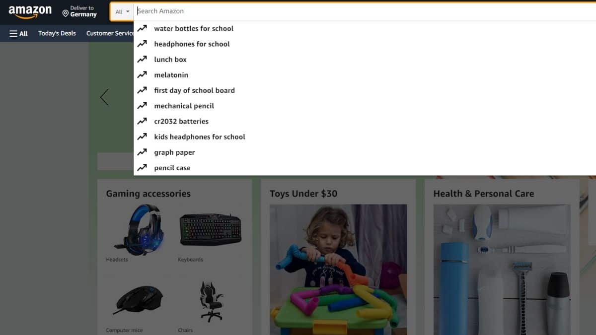 Screenshot von Amazons Suchleiste mit hervorgehobenen Produktvorschlägen.