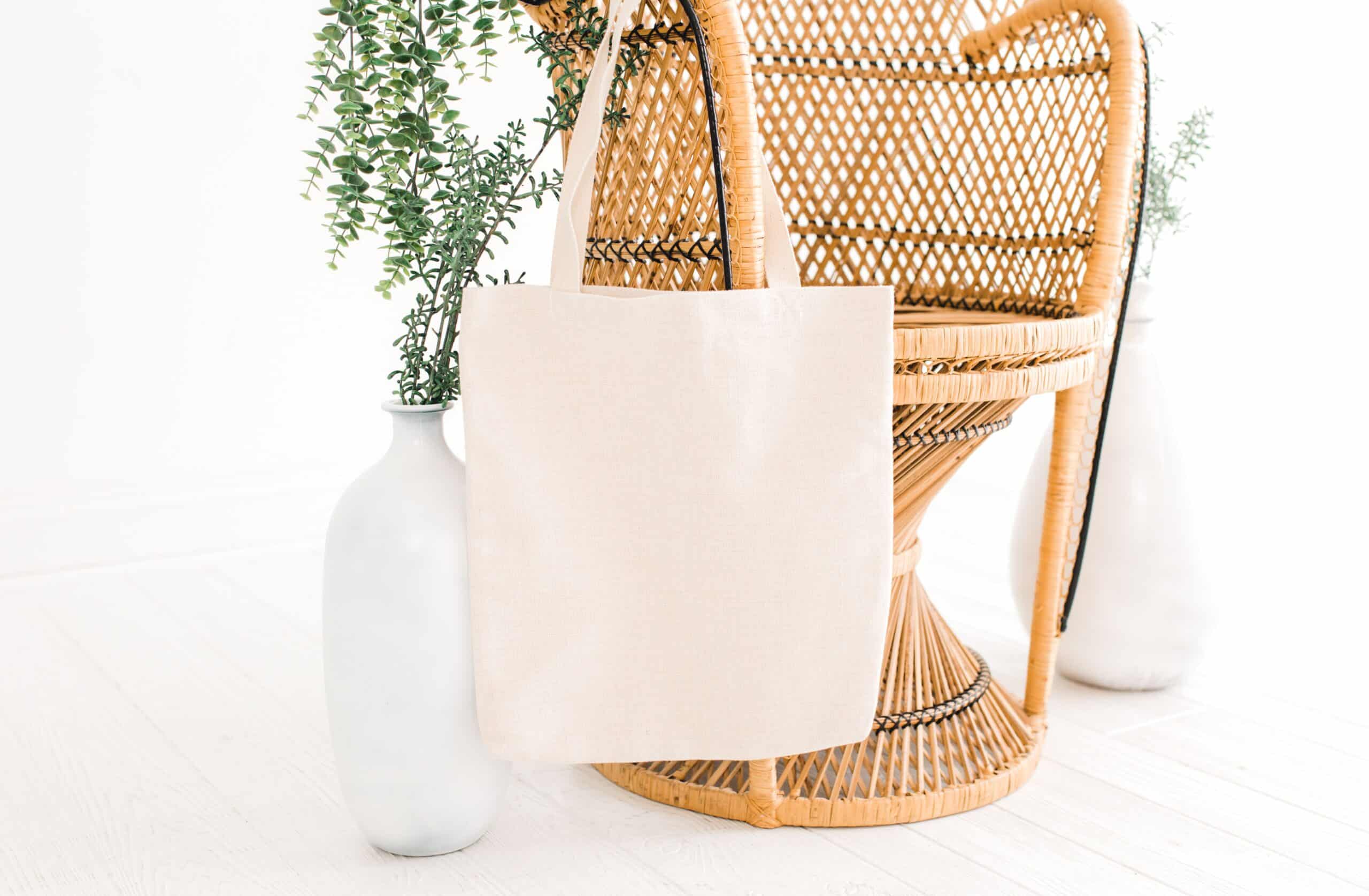 Tote bag